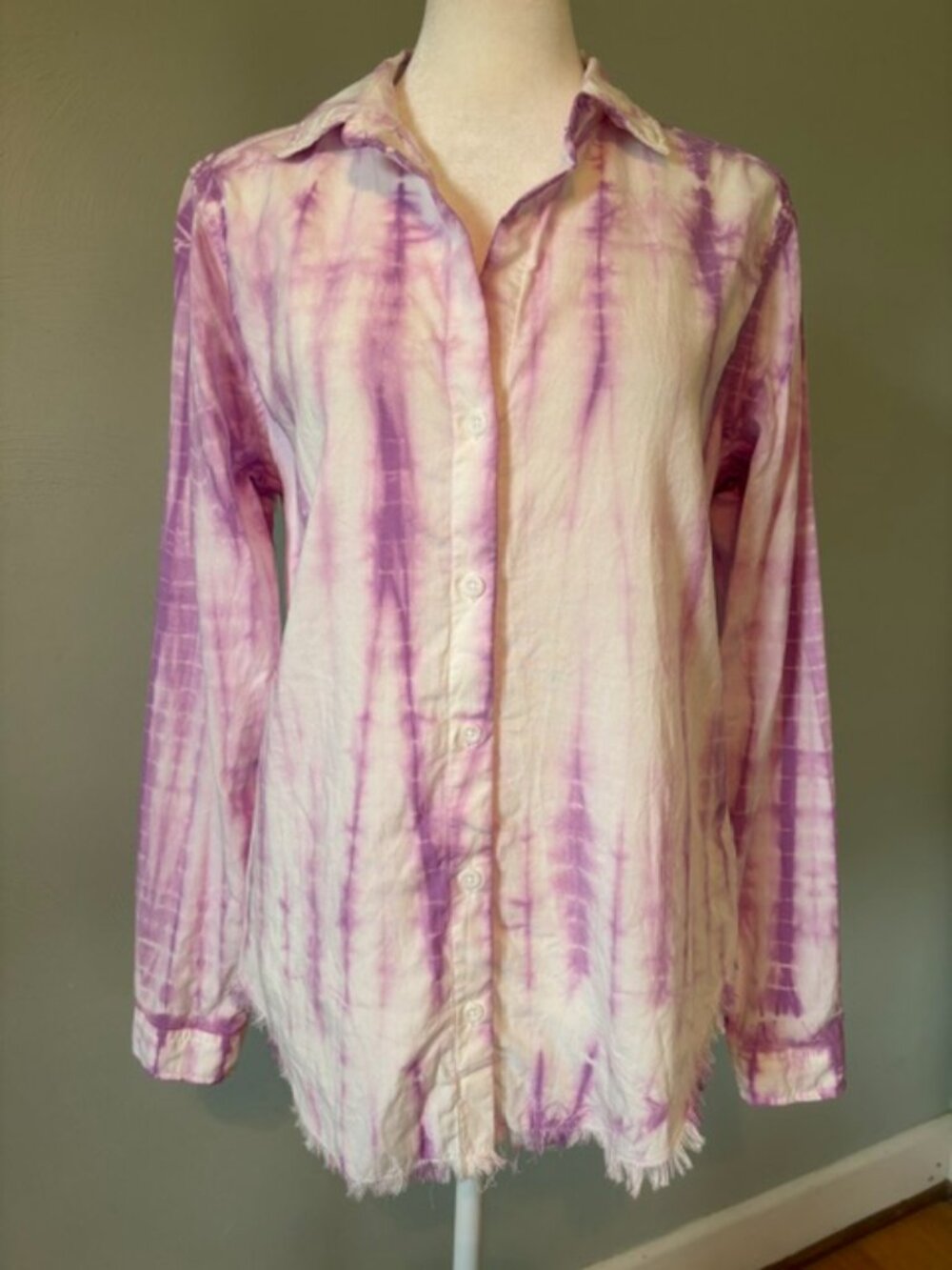 Cloth & Stone Anthropologie Purple Tie Dye Frayed Button-down Long Sleeve Shirt